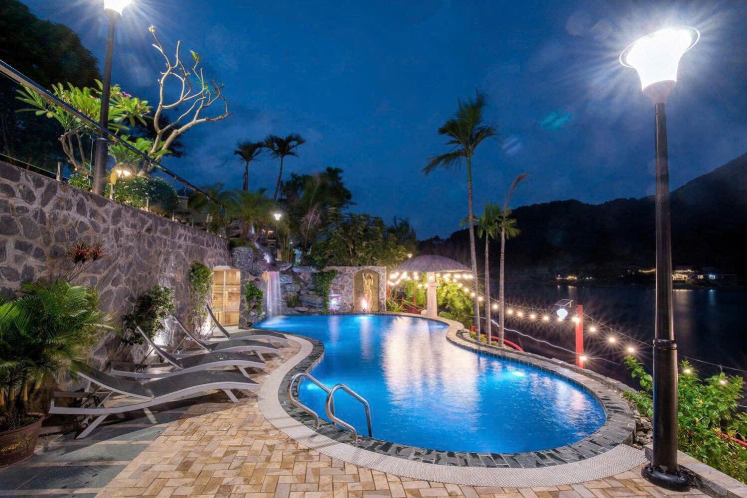 Lavita Villa Resort Hanoi Bagian luar foto